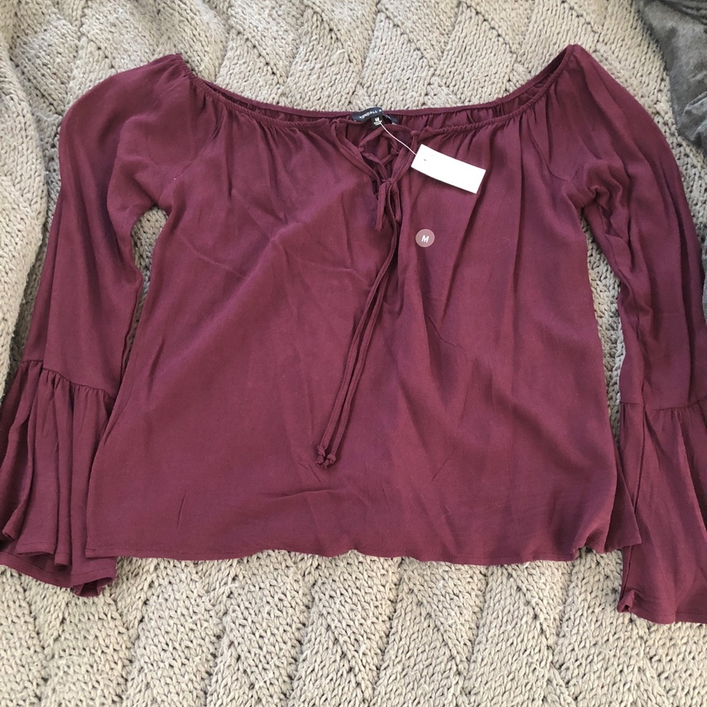 NEW Kendall and Kylie off the shoulder top. Size M